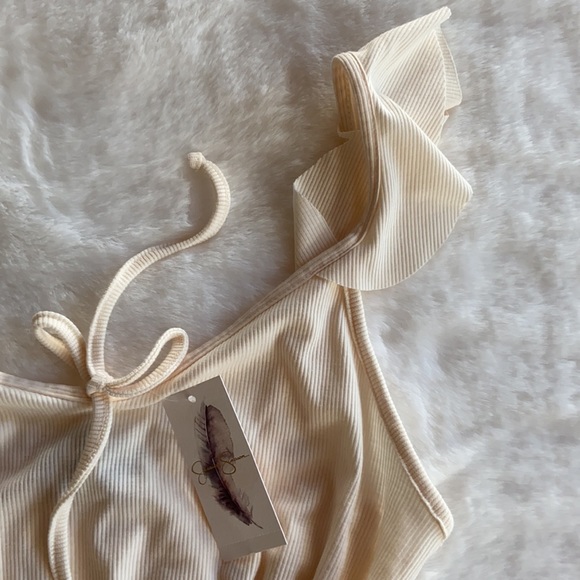 New Jessica Simpson Ruffle Strap Rib Tank Top - Picture 6 of 10